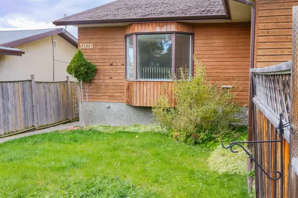 5026 52 ST, Rocky Mountain House, AB T4T 1L6