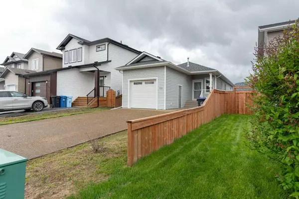 Fort Mcmurray, AB T9J 1C2,131 Athabasca CRES