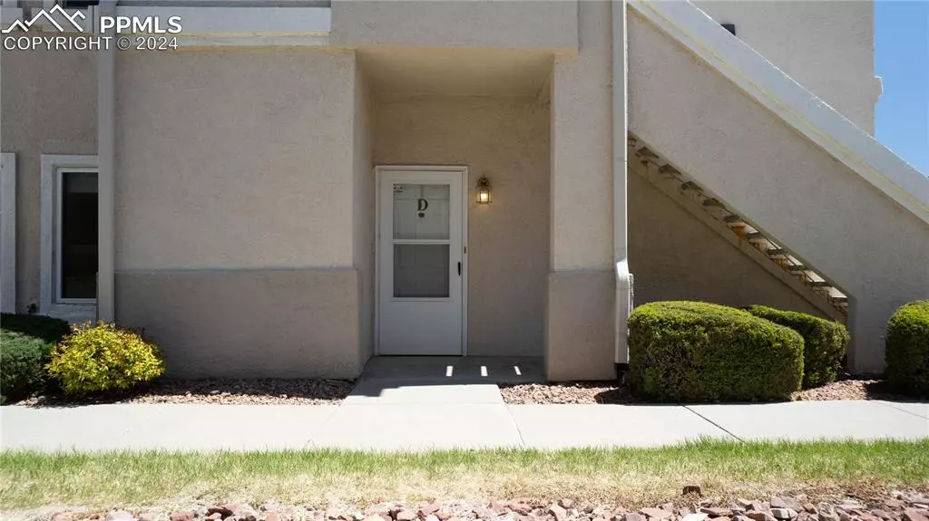 3875 Strawberry Field GRV #D, Colorado Springs, CO 80906