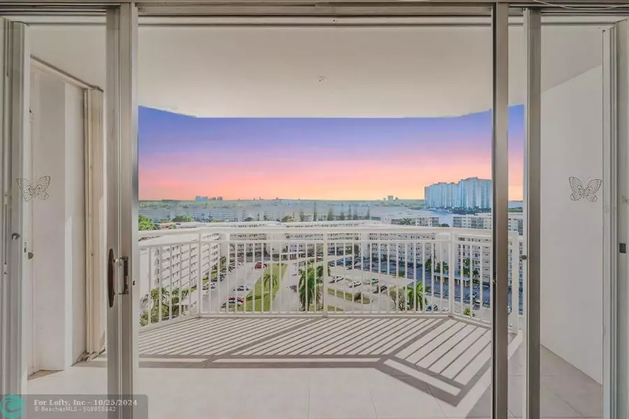 18031 Biscayne Blvd  #1104, North Miami Beach, FL 33160