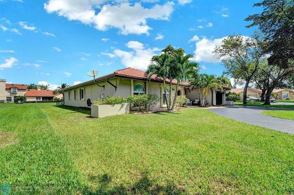 Coral Springs, FL 33071,10885 SW 1st Ct