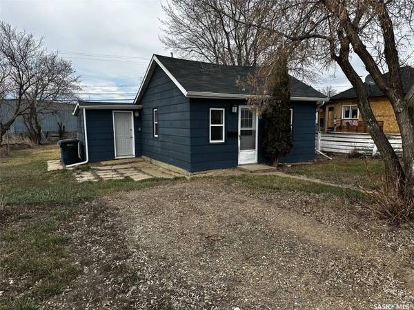 751 110th STREET, North Battleford, SK S9A 2G7