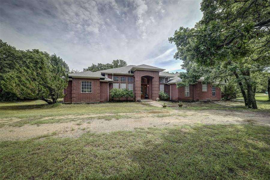 8 Shady Creek Lane, Bridgeport, TX 76426