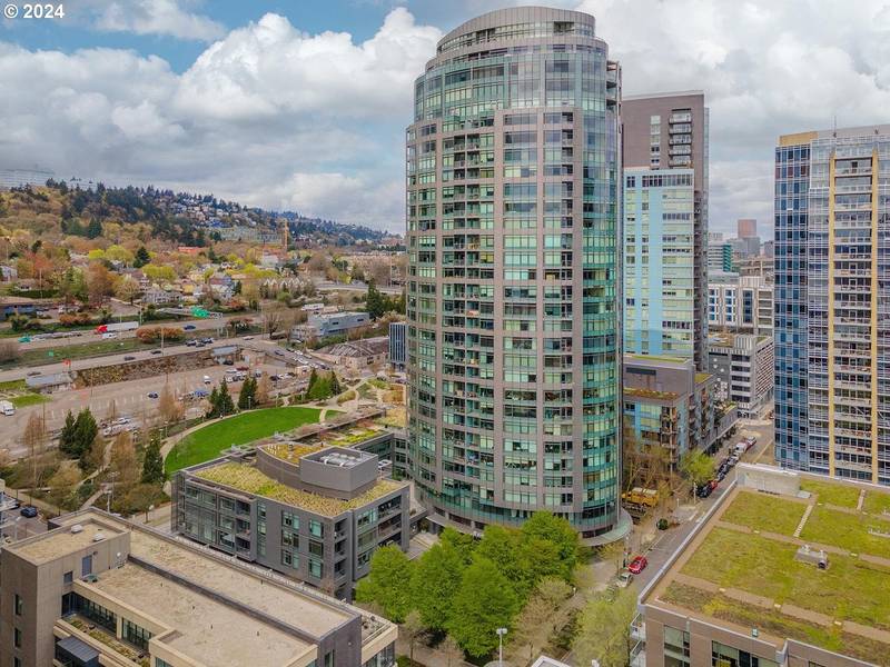 3601 S RIVER PKWY #1002, Portland, OR 97239