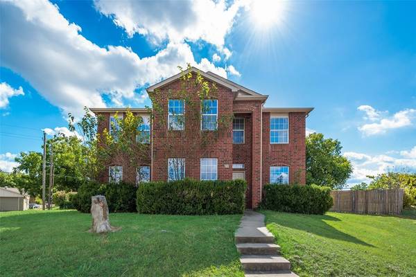 232 Maplecrest Drive, Desoto, TX 75115