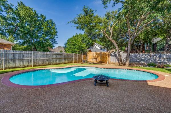 8021 Kristina Lane, North Richland Hills, TX 76182