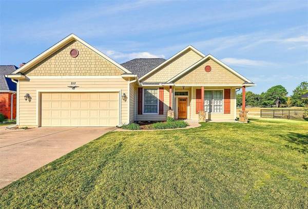 213 Cayuga Trail, Gainesville, TX 76240