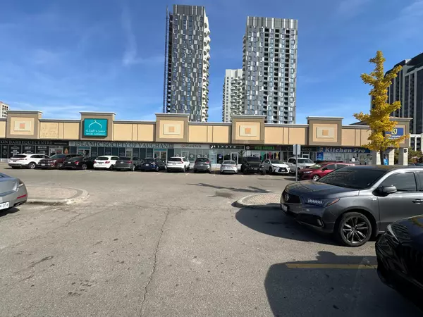 Vaughan, ON L4K 0A4,9100 Jane ST #28