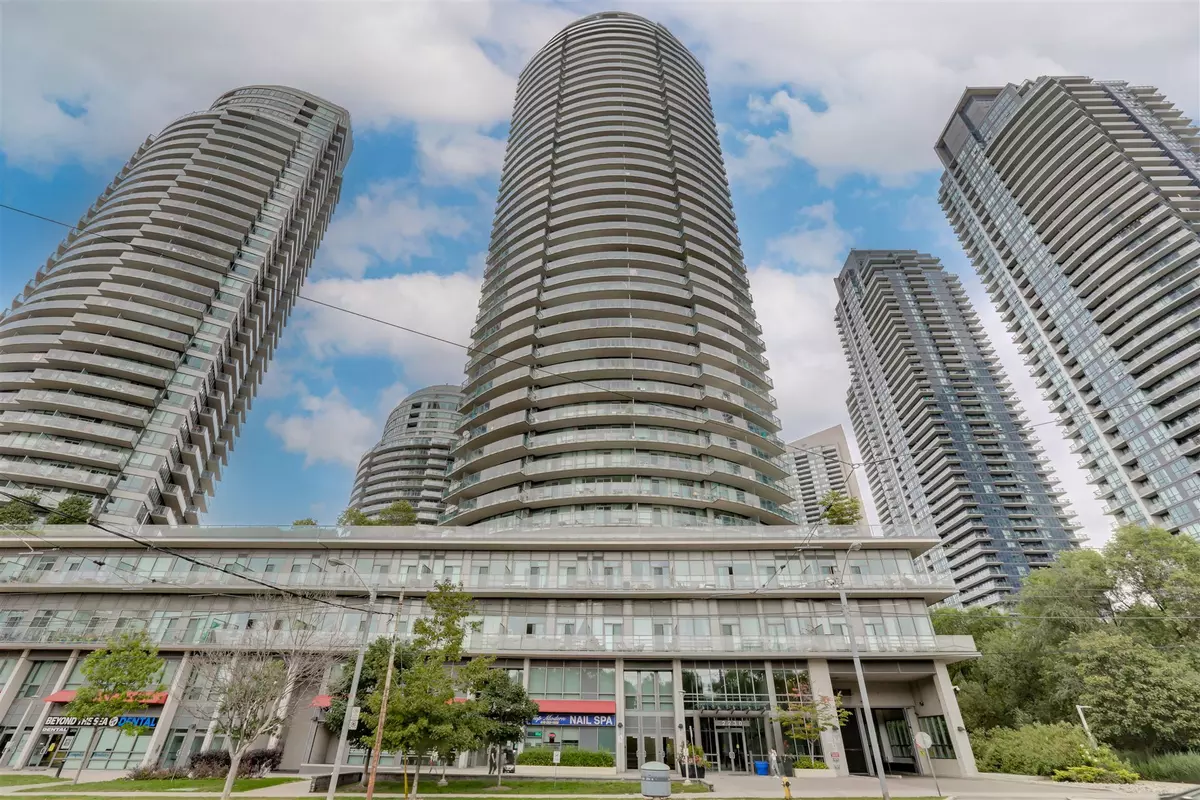 Toronto W06, ON M8V 0B2,2230 Lakeshore BLVD W #2203