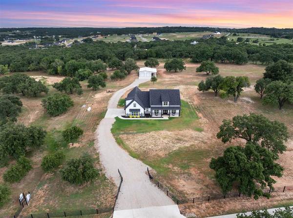 128 Big Oak Trail, Springtown, TX 76082