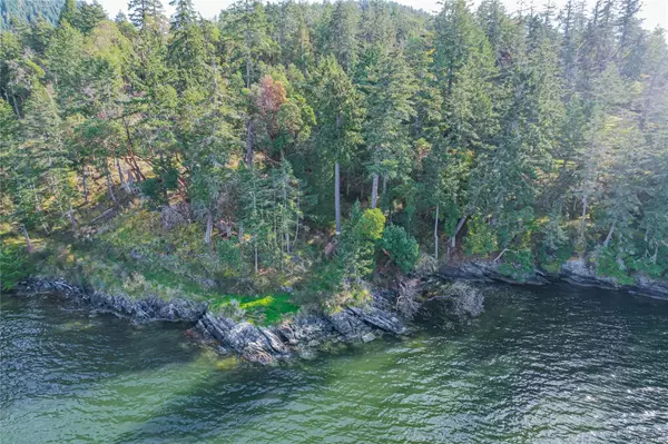 138 Narrows West Rd, Salt Spring, BC V8K 0A3