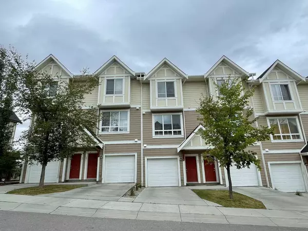 57 Sherwood LN Northwest, Calgary, AB T3R 1R7