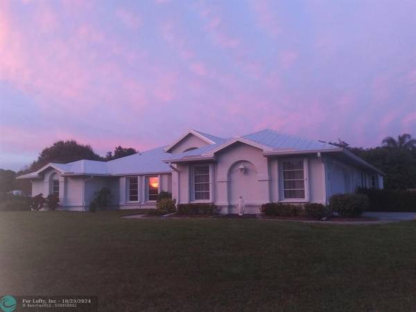 3041 SE Dalhart Rd, Port St Lucie, FL 34952