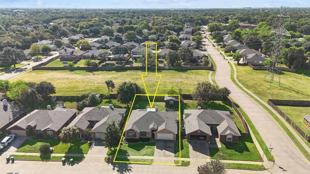 2208 Green Mere Drive, Arlington, TX 76001