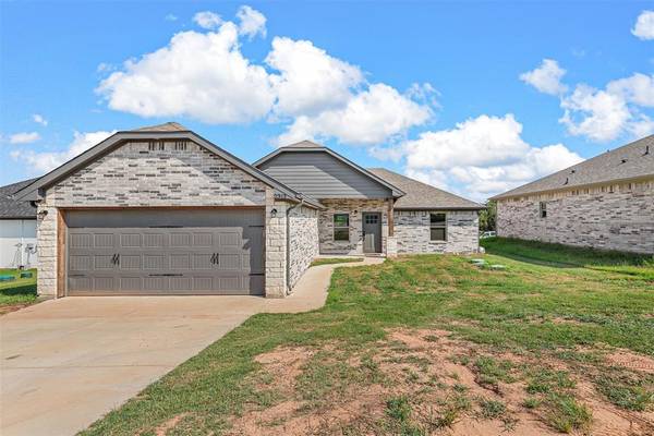 2313 Pedernales Court, Granbury, TX 76048