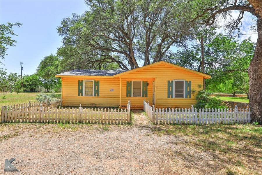 226 William Street, Buffalo Gap, TX 79508