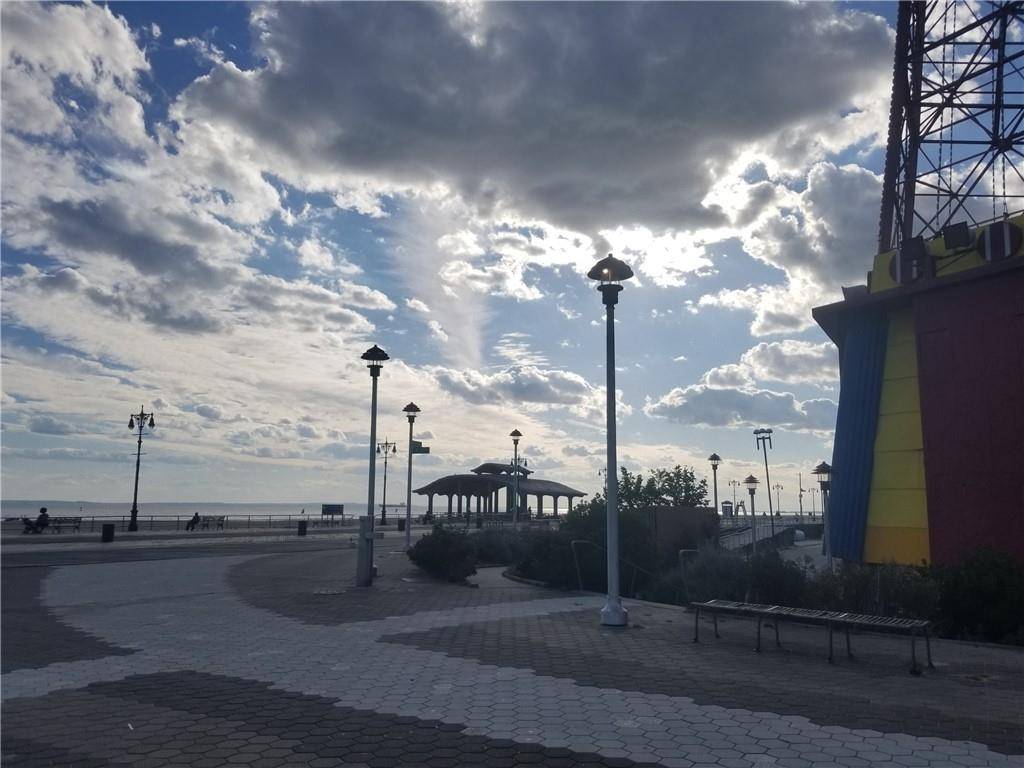 Brooklyn, NY 11224,2323 Mermaid AVE