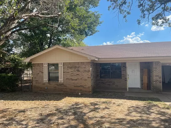 Weatherford, TX 76086,209 W 3rd Street