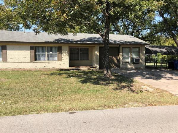 2312 Quail Run Drive, Corinth, TX 76208