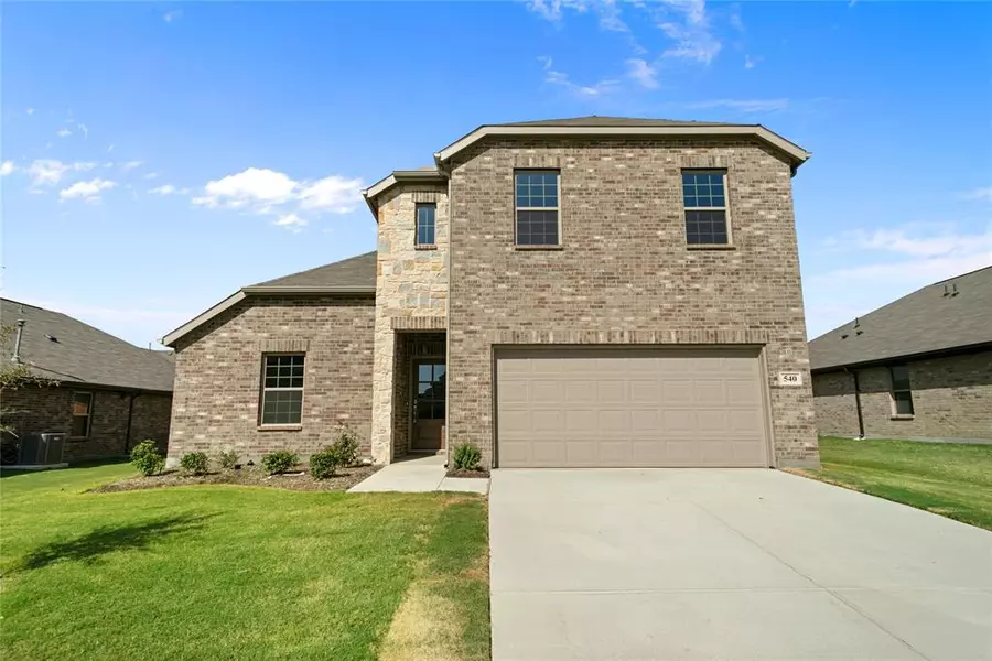 540 Meadow Run Drive, Van Alstyne, TX 75495