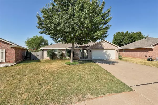 Moore, OK 73160,4425 Apple Blossom Circle