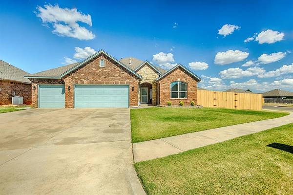 2217 NW 195th Street, Edmond, OK 73012