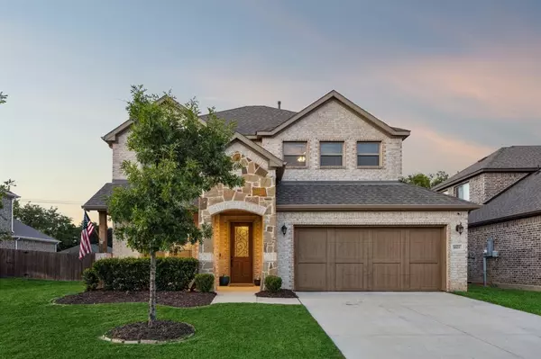 1021 W Villas Court, Lewisville, TX 75067