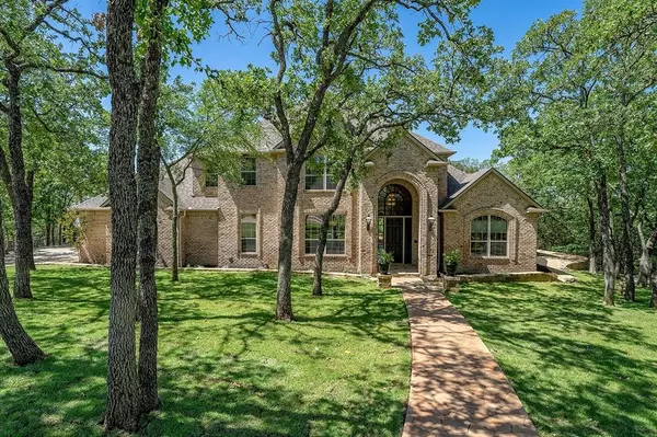 10111 Bluffview Circle, Pilot Point, TX 76258