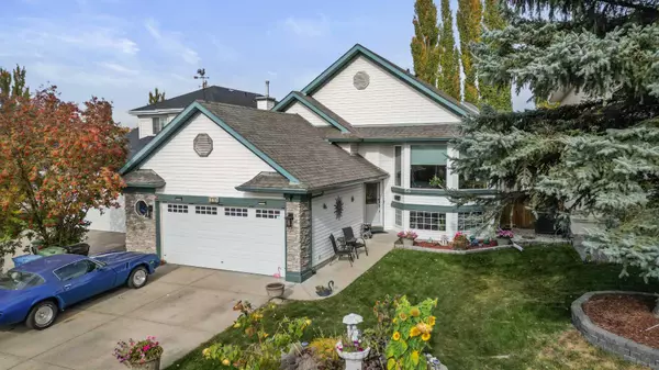 Calgary, AB T2Z 2P4,56 Douglasview Rise SE