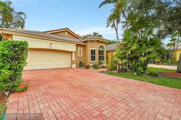 5875 NW 119th Dr, Coral Springs, FL 33076