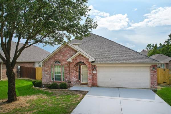 1406 Fox Glen Trail,  Mansfield,  TX 76063