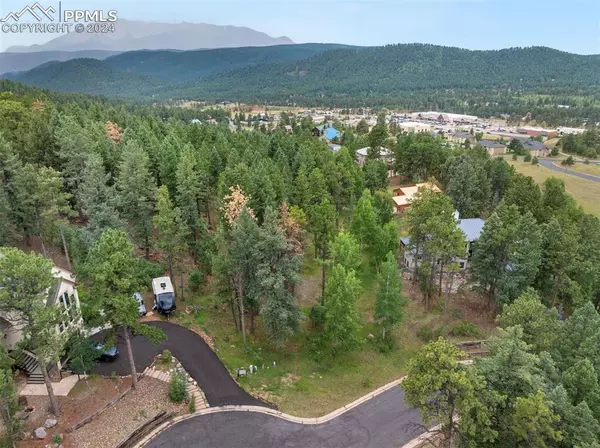 Woodland Park, CO 80863,941 Heather CT