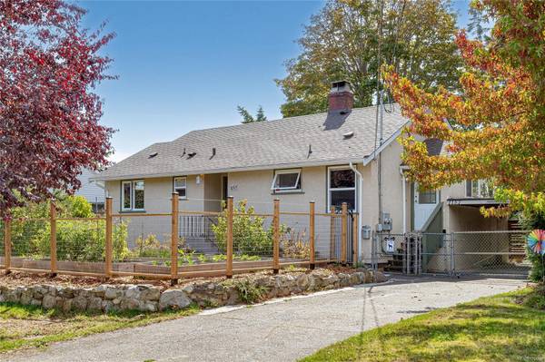 1157 Bewdley Ave, Esquimalt, BC V9A 5N2