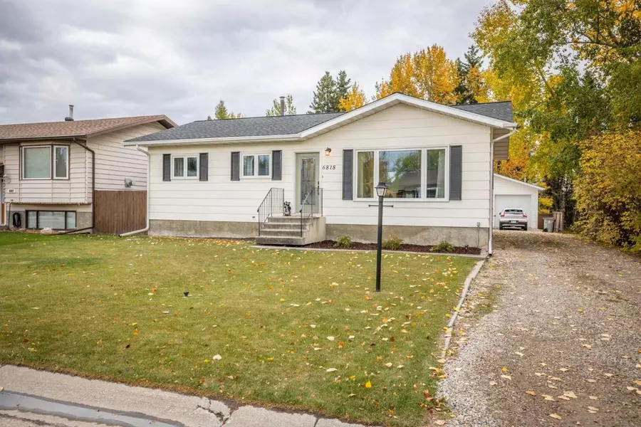 6818 5A AVE, Edson, AB T7E 1M4