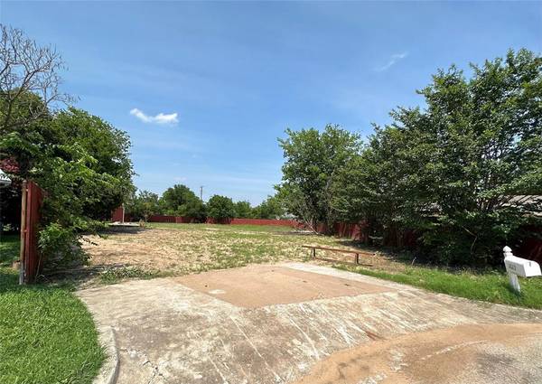 Mineral Wells, TX 76067,1613 SE Park Road