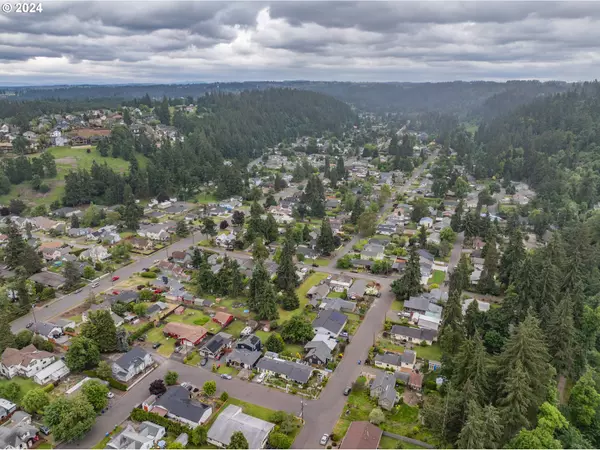 Silverton, OR 97381,cowing