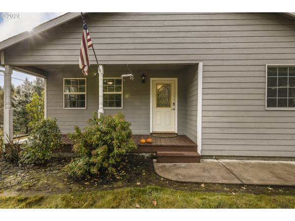 49627 SW Hebo RD, Grand Ronde, OR 97347