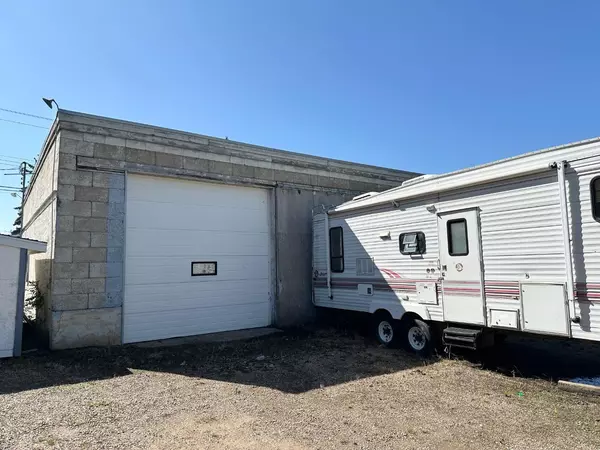 4537 50 AVE, Vermilion, AB T9X1R6