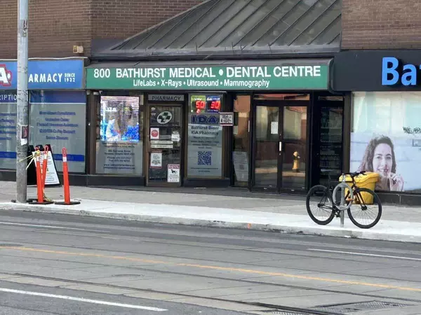 Toronto C02, ON M5R 3M8,800 Bathurst ST #404