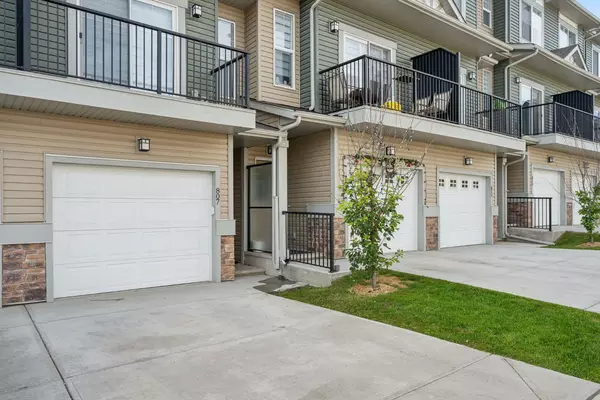 Calgary, AB T3R 1J1,807 Sage Hill GRV NW