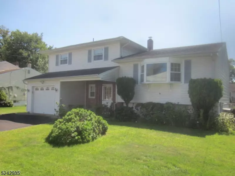 71 Washington St, Clark Twp., NJ 07066