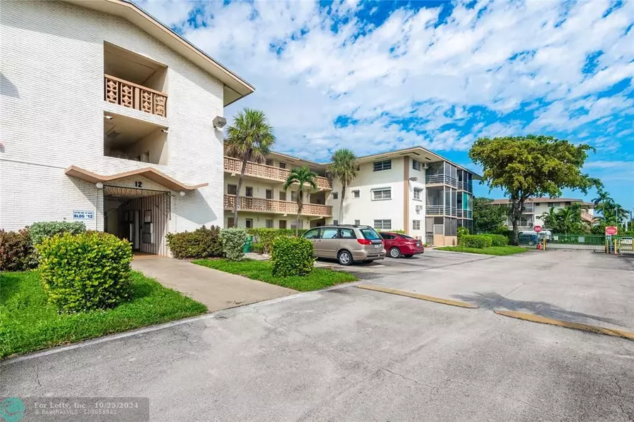 16790 NE 14th Ave  #311, Miami, FL 33162