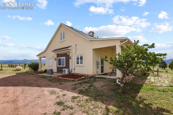 227 Hazle LN, Wetmore, CO 81253