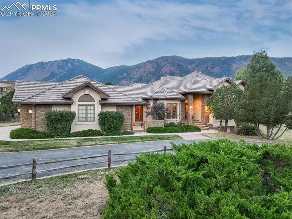 820 Forest View CIR, Monument, CO 80132