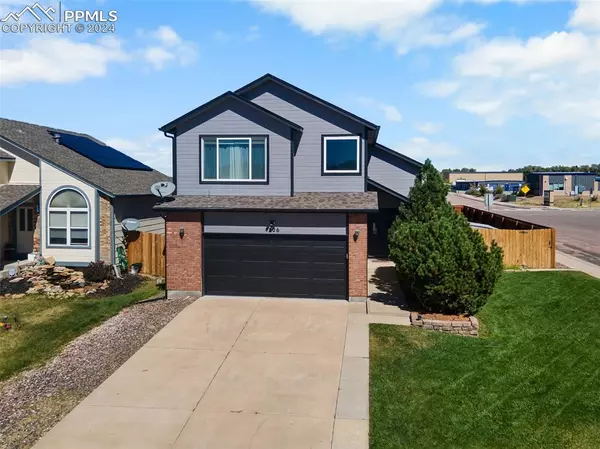 4306 Witches Hollow LN, Colorado Springs, CO 80911