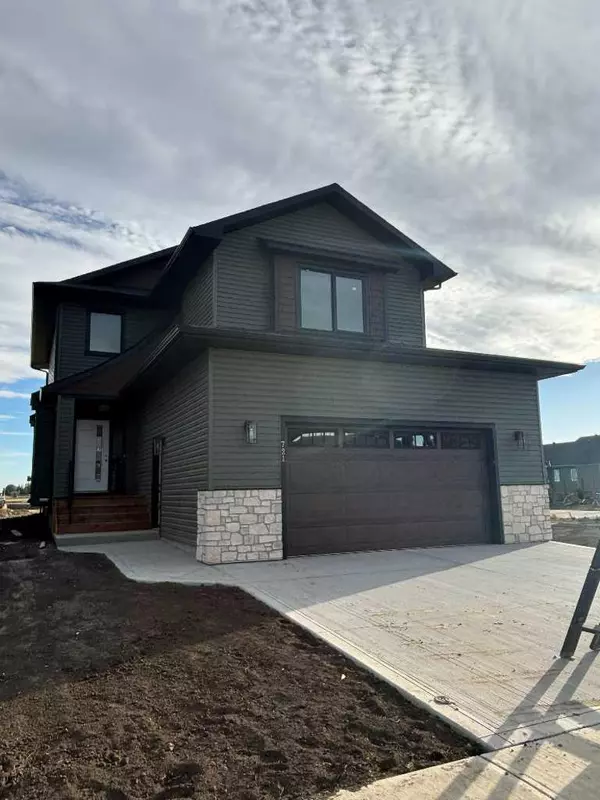 721 Mandalay Link, Carstairs, AB T0M0N0