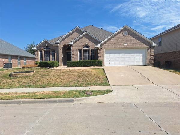 4851 Diamond Trace Trail, Fort Worth, TX 76244