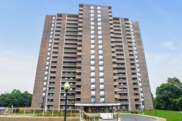 1535 Lakeshore RD E #1407, Mississauga, ON L5E 3E2