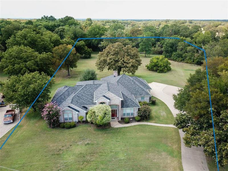 1415 Red Oak Circle, Farmersville, TX 75442