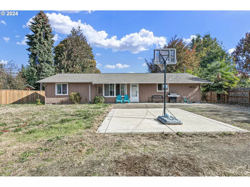 2403 W IRWIN WAY, Eugene, OR 97402